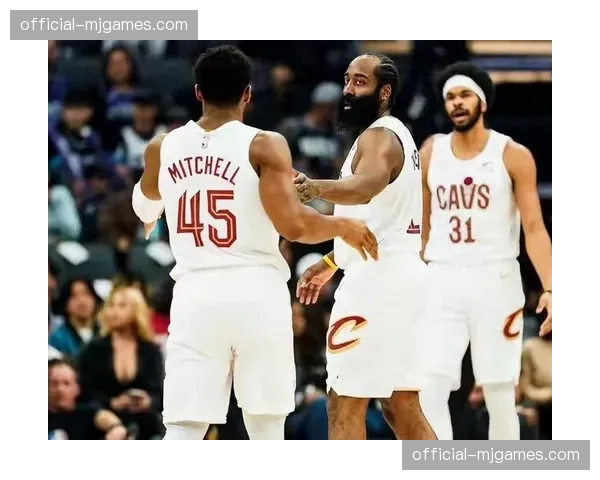 骑士112-84大胜篮网，哈登边路助攻串联全队七人得分上双