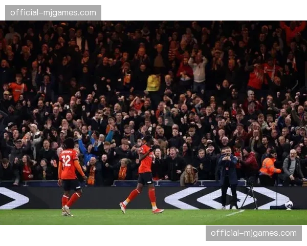 保级六分战：卢顿主场迎战埃弗顿